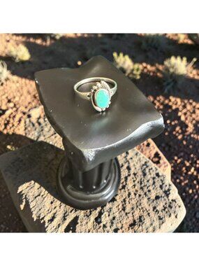 Vintage Sterling Silver and Turquoise Ring SZ 6 3/4